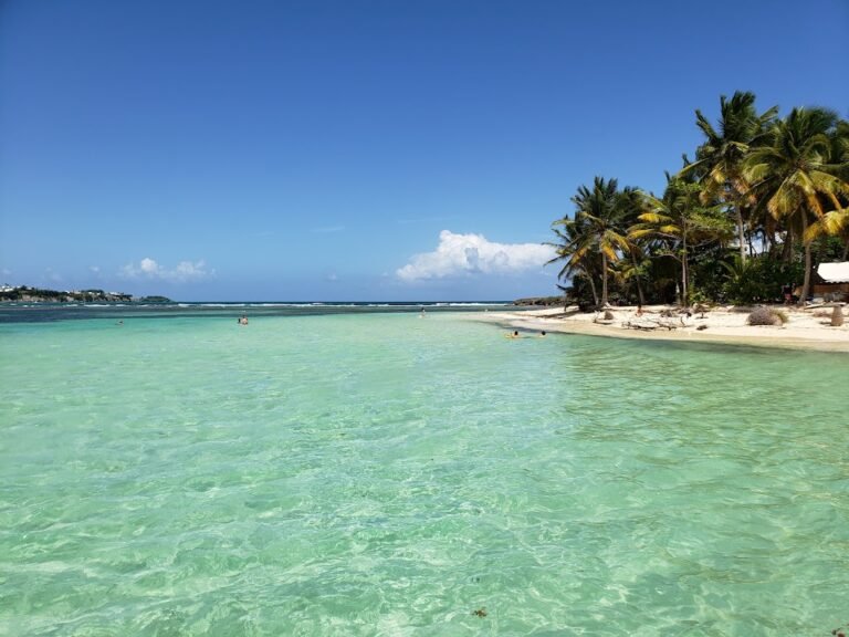 Plage De L'ilet Du Gosier